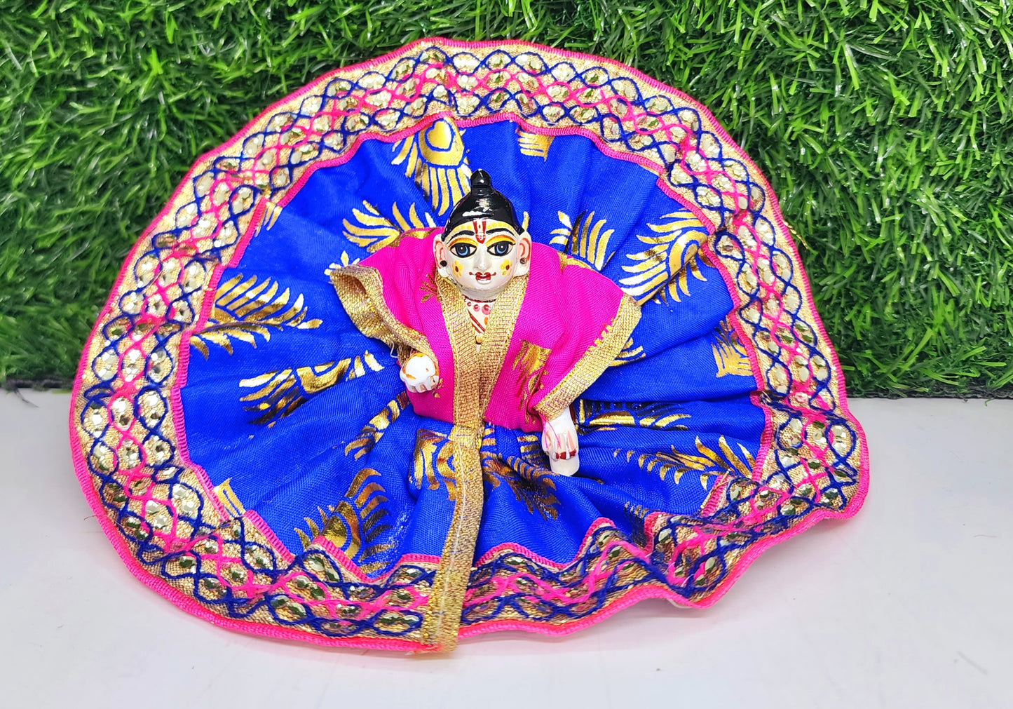 laddu gopal beautifull design with lace fancy dress