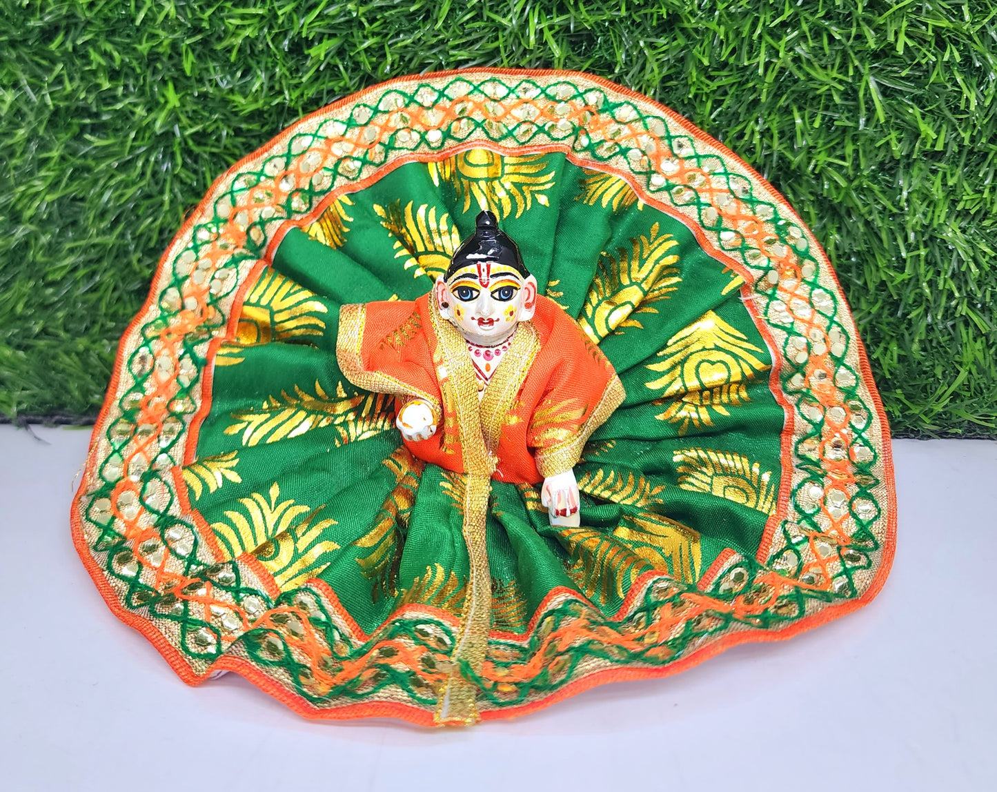 laddu gopal beautifull design with lace fancy dress