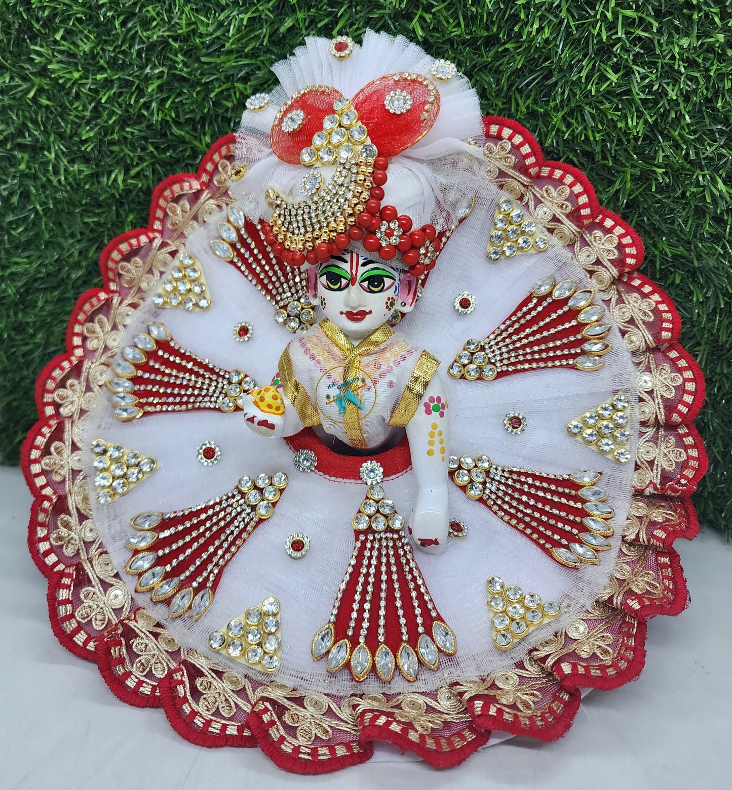 beautiful-red-and-white-dress-for-laddu-gopal-ji