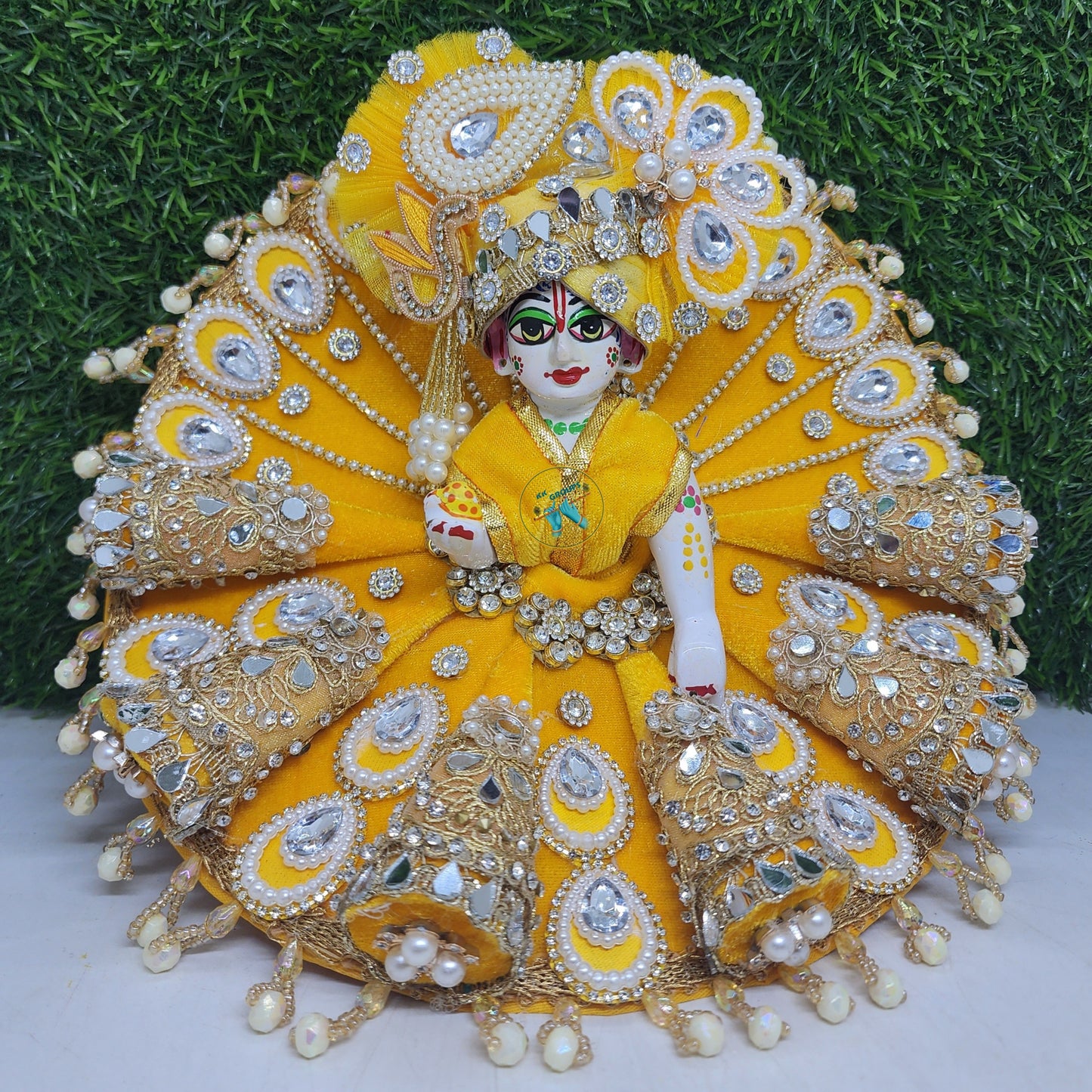 Yellow heaviest dress for laddu gopal ji