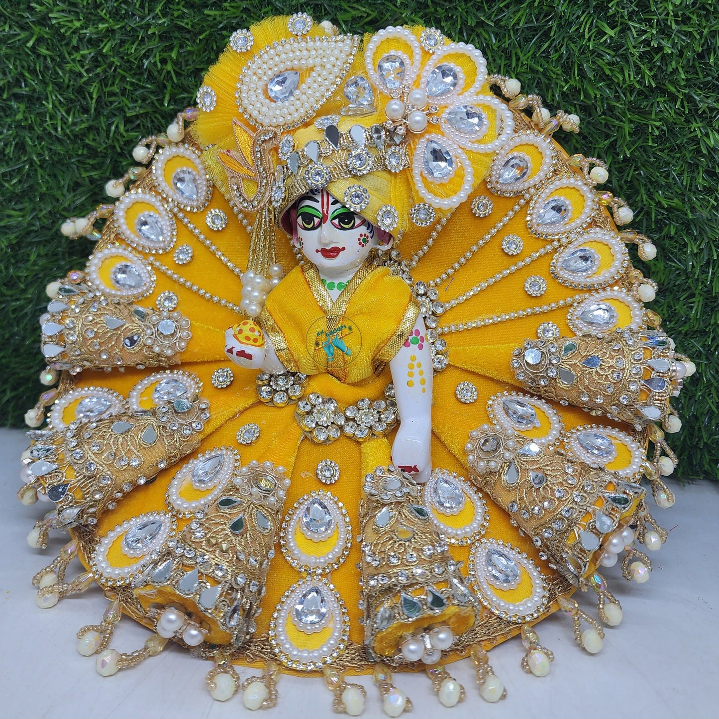 Yellow heaviest dress for laddu gopal ji