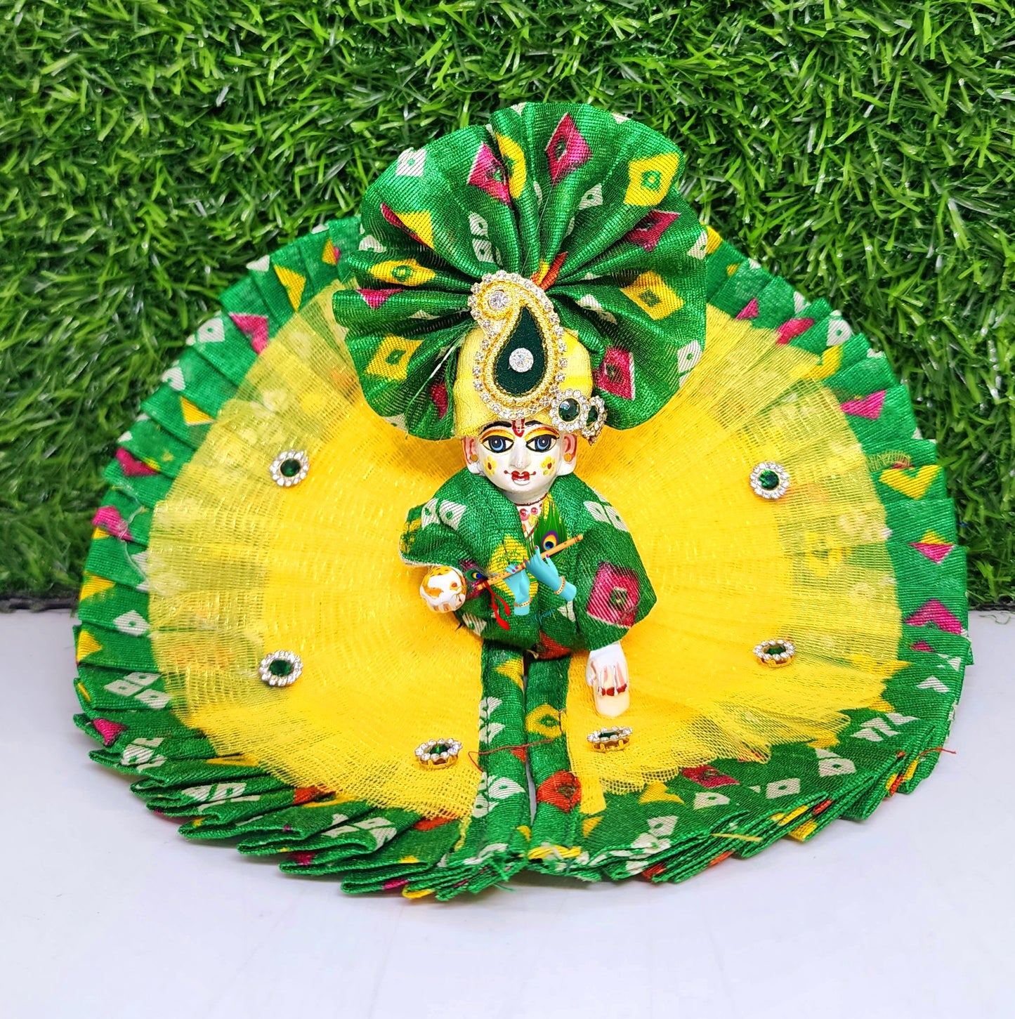 red bhandhej dress with pagdi for laddu gopal ji