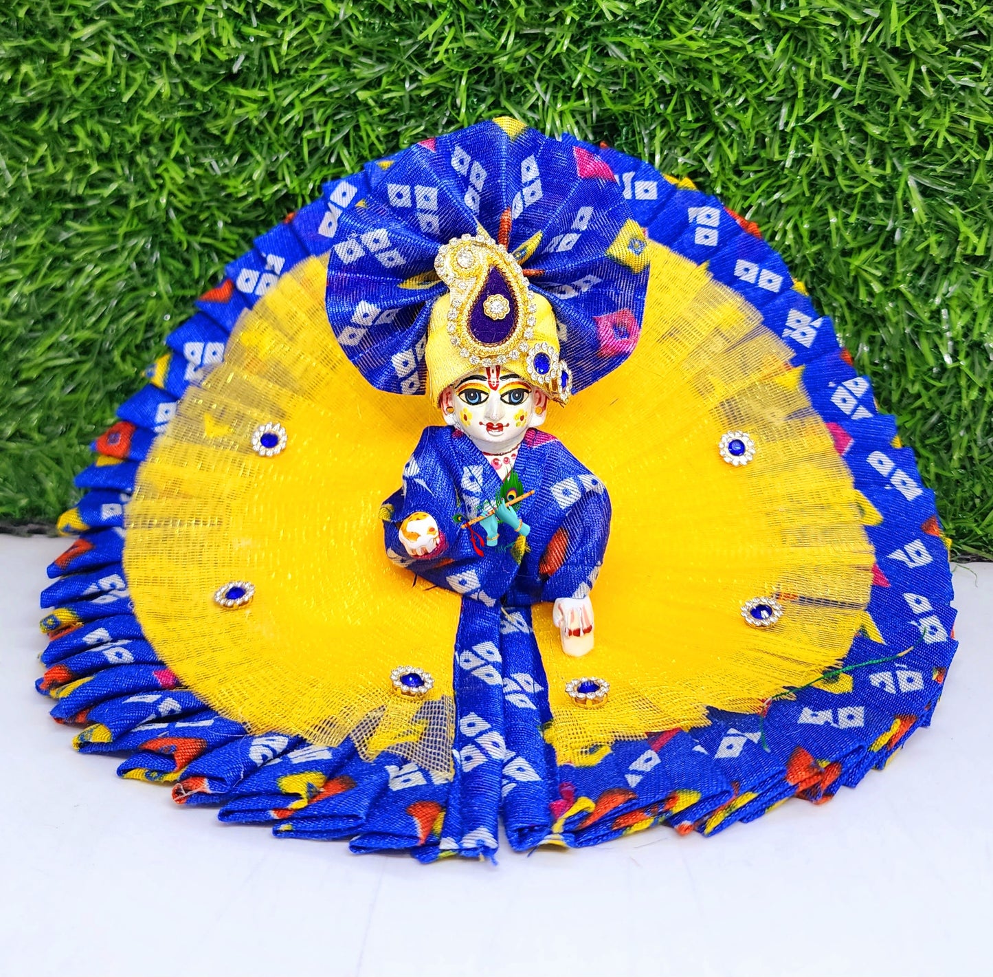 red bhandhej dress with pagdi for laddu gopal ji