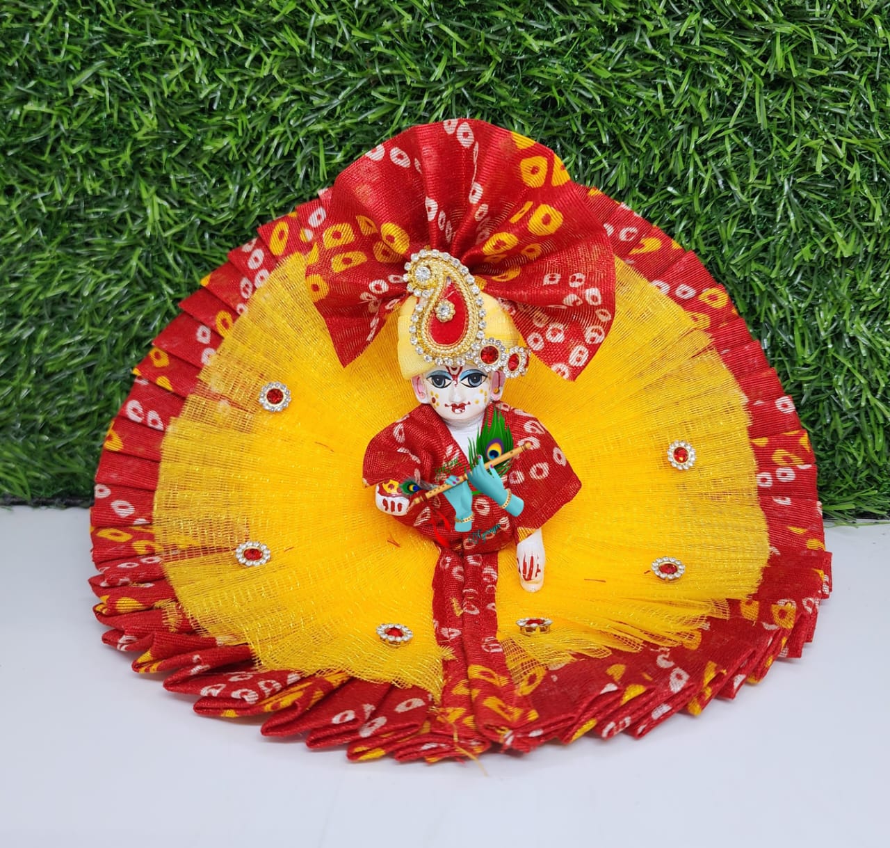 beautiful-unique-chunari-print-dress-with-pagdi-for-laddu-gopal-ji-1