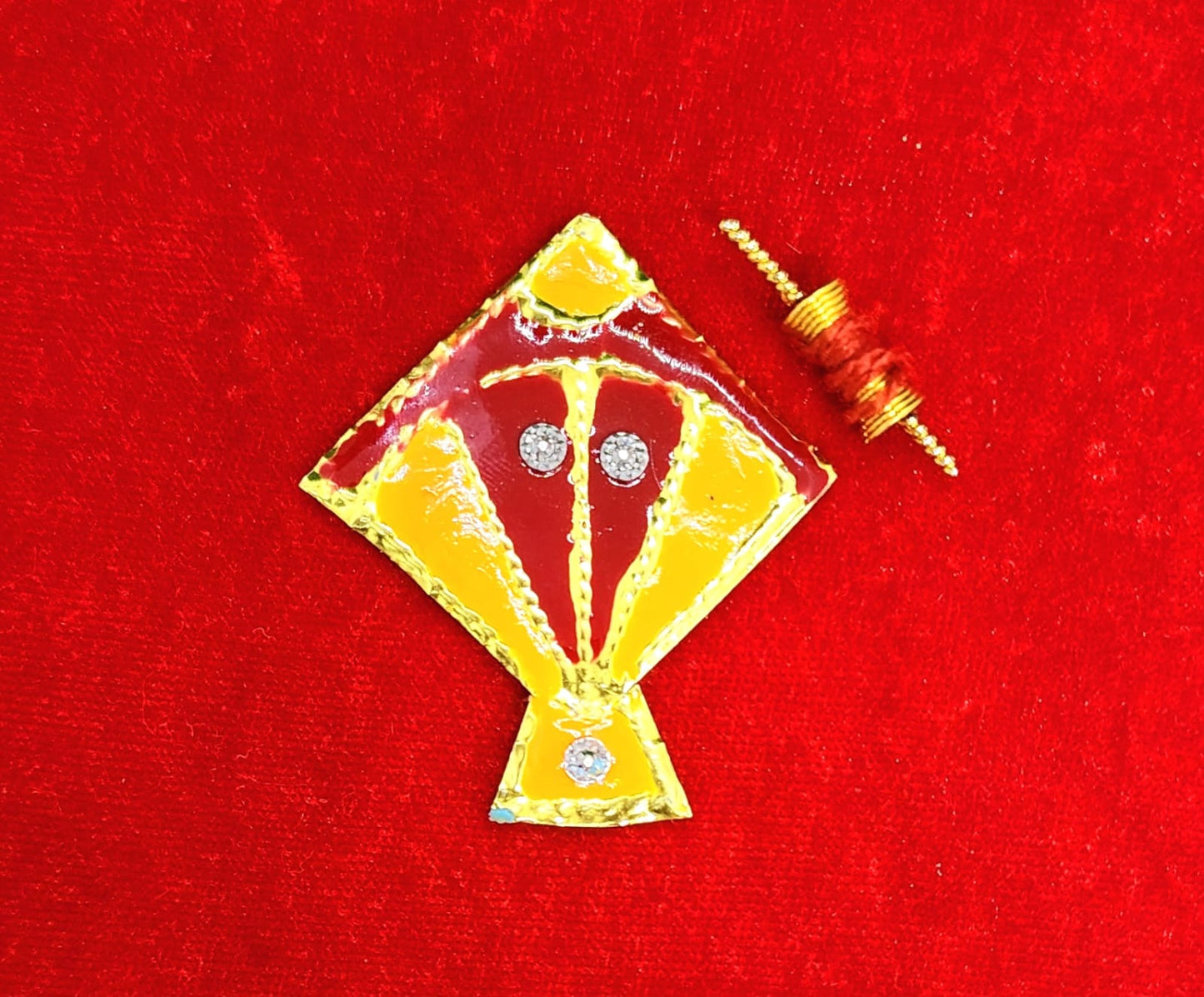 laddu gopal ji home decor mini kite and charkhi
