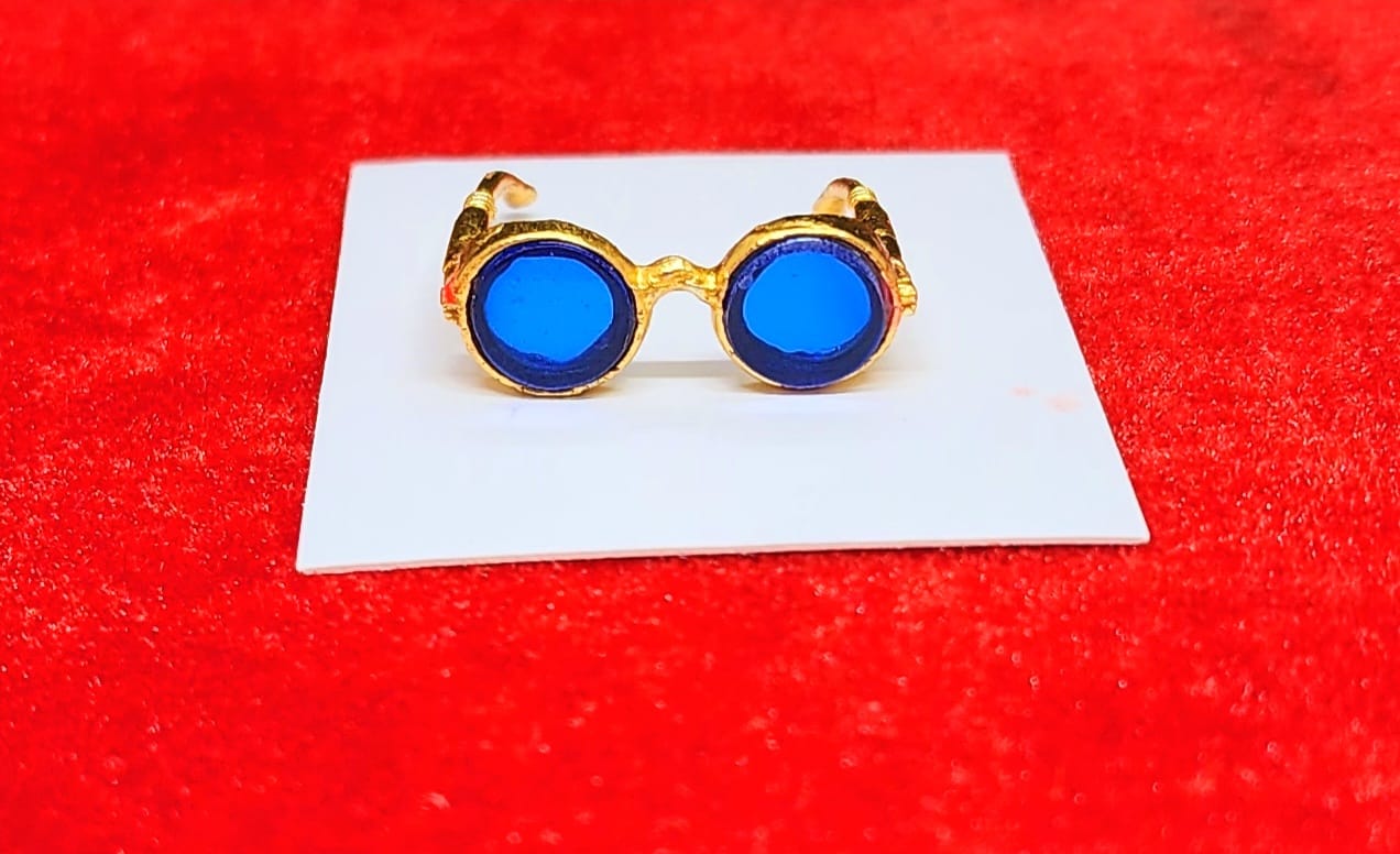 beautiful goggles for laddu gopal ji