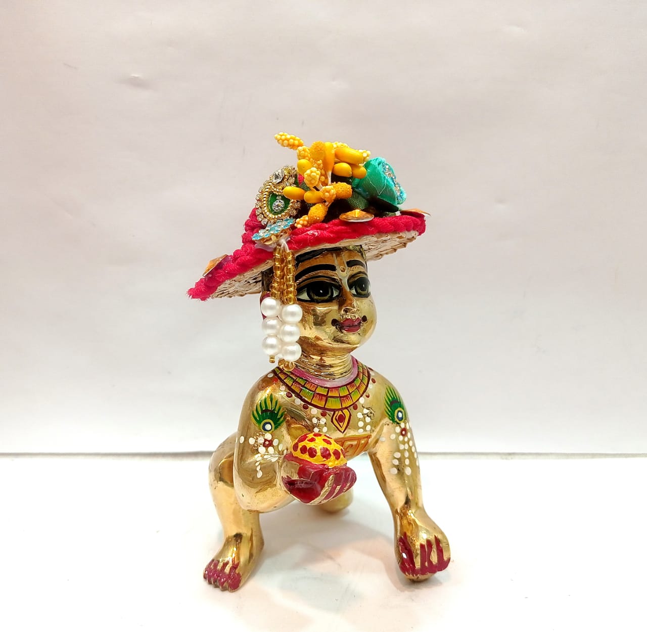 Hat for laddu gopal ji (random colour)