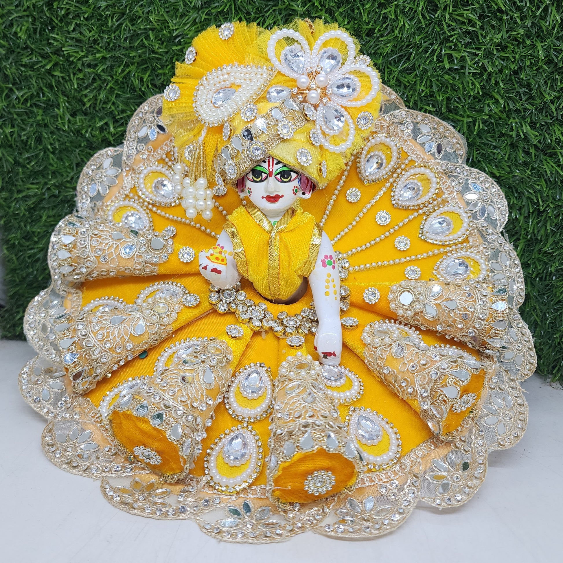 Yellow heaviest dress for laddu gopal ji KKGROUPS Yellow heaviest dress for laddu gopal ji KKGROUPS