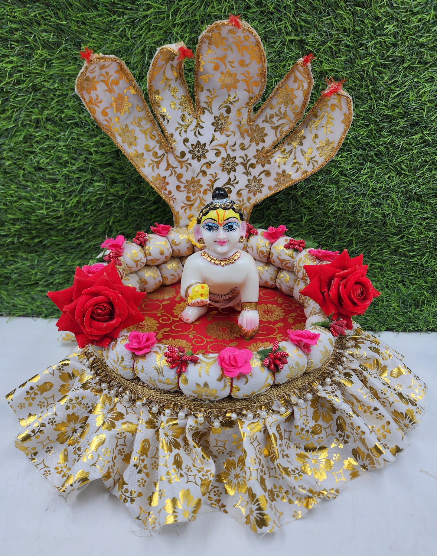 Beautiful Seshnag round singhasan for Laddu Gopal Ji