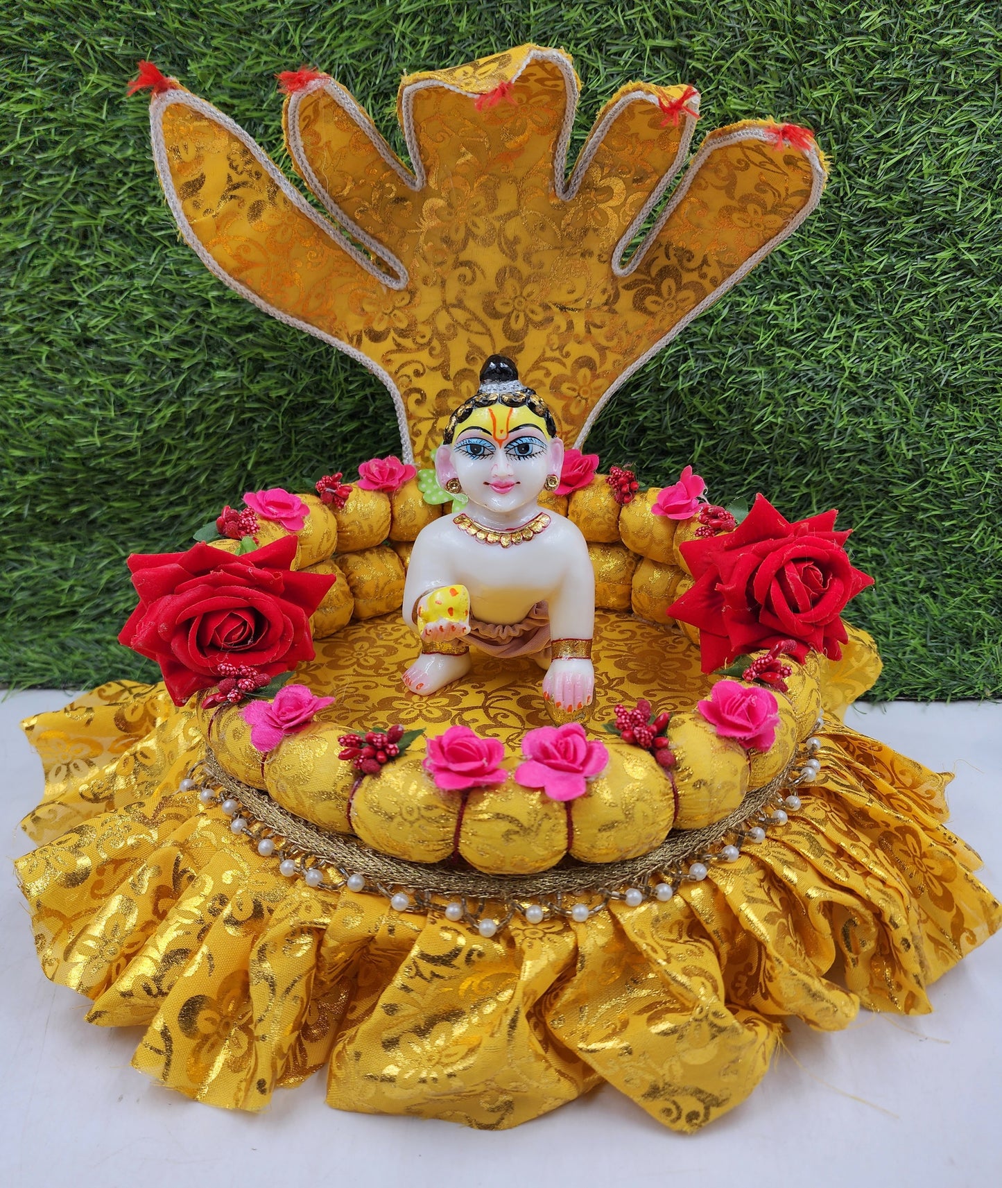 Beautiful Seshnag round singhasan for Laddu Gopal Ji