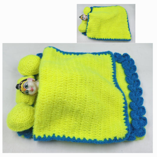 Winter Heavy bister with pillow for laadu gopal ji.  [Pack of 1] Random colour.