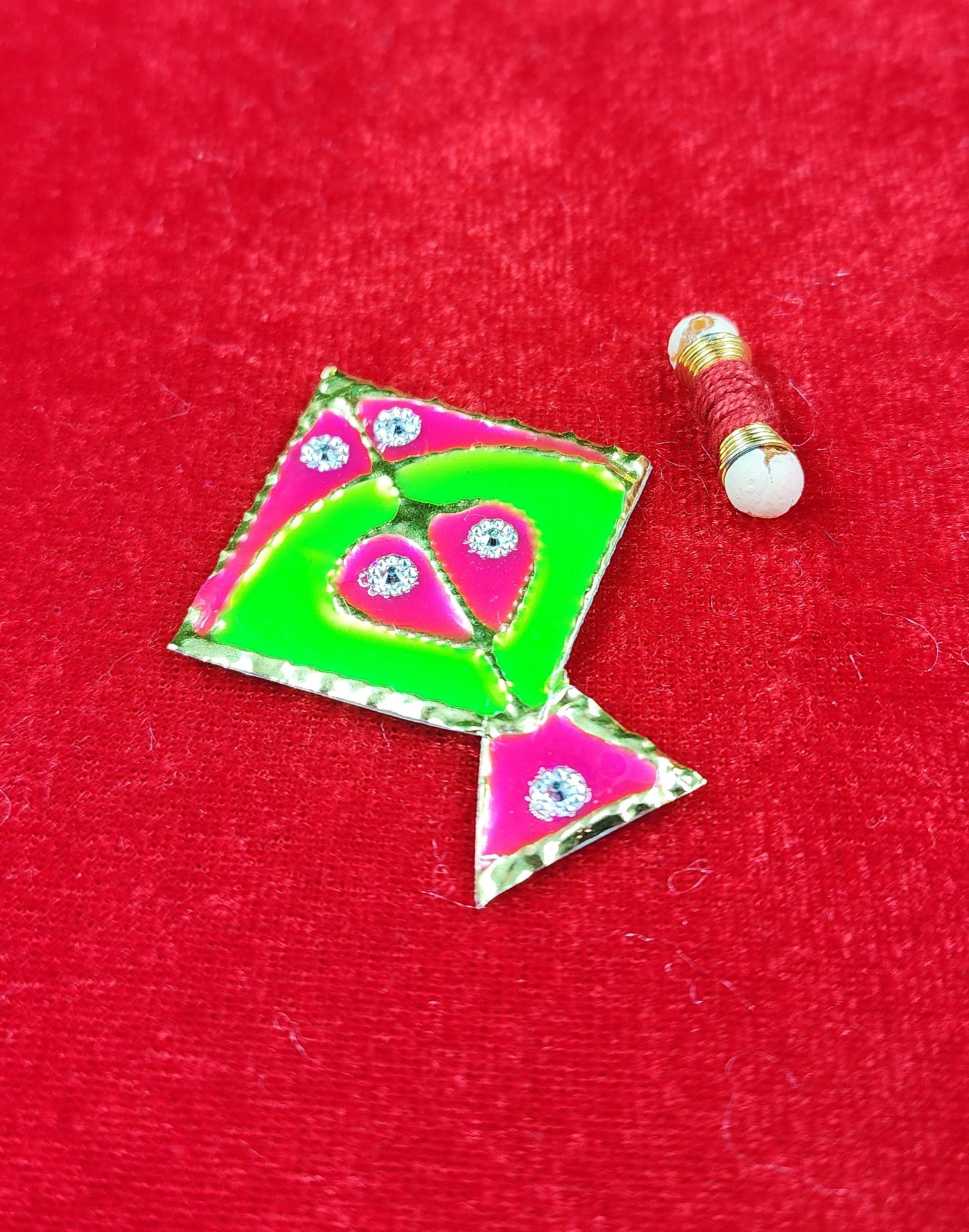 Makar sankranti Special kite and charkhi. Pack of 2